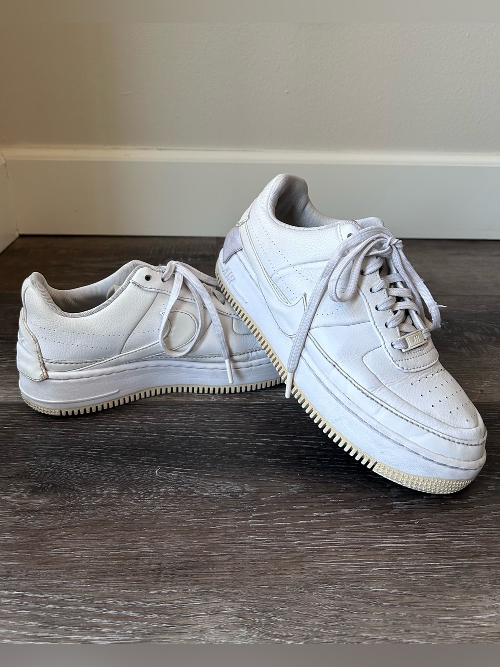 Nike White Leather Air Force 1 Sneaker White Size 9